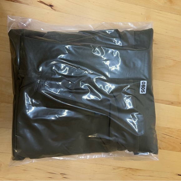 Athleta BROOKLYN MID RISE ANKLE PANT Green WomenSize 2 . - Picture 13 of 13